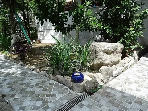 Sale, house, 71m², Orahovac, Kotor - image 8