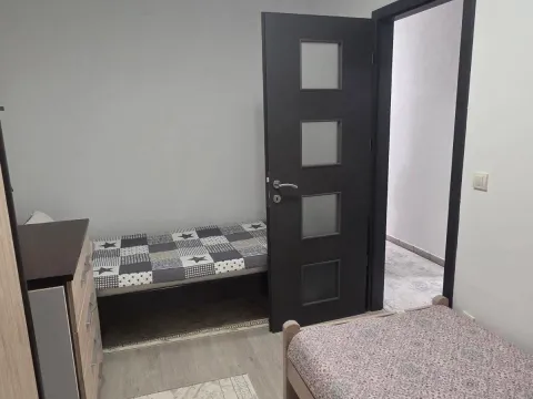 Izdavanje, dvosoban stan, 70m², Centar, Bar - image 10