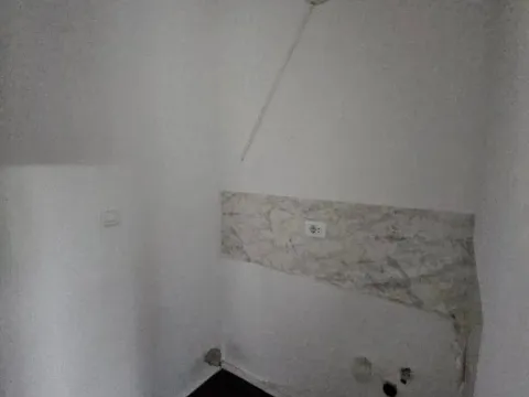 Izdavanje, poslovni prostor, 85m², Stari Aerodrom, Podgorica - image 6