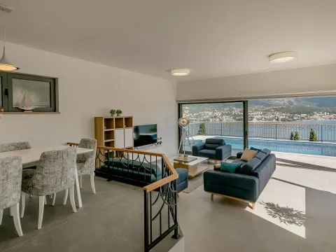 Prodaja, kuća, 236m², Njivice, Herceg Novi - image 4