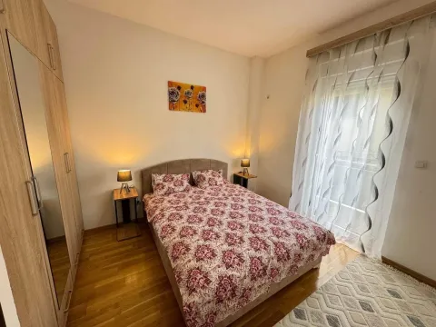 Izdavanje, jednosoban stan, 55m², Momišići, Podgorica - image 4