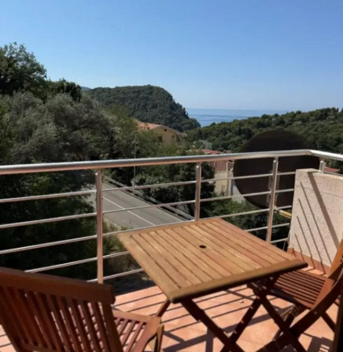 Sale, one bedroom apartment, 49m², Petrovac, Budva