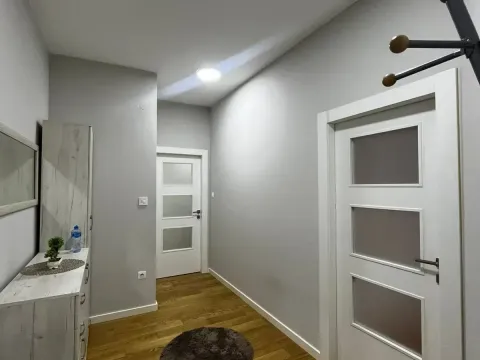 Rent, two bedroom apartment, 70m², Centar, Podgorica - image 9