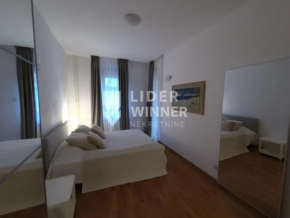 Rent, two bedroom apartment, 78m², Kalenić Pijaca, Vračar Sve Podlokacije
