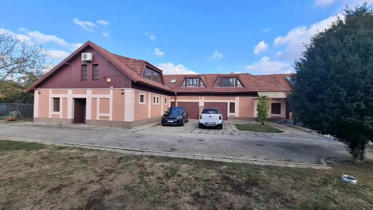 Prodaja, kuća, 481m², Bečej, Novi Sad