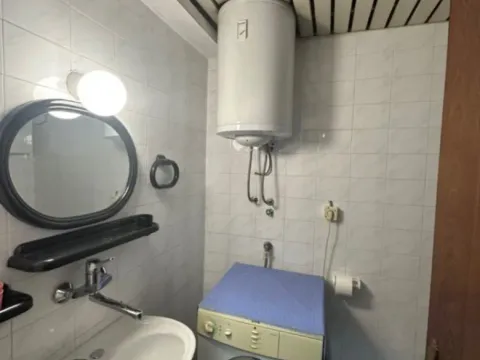 Izdavanje, jednosoban stan, 33m², Dalmatinska ulica, Podgorica - image 6