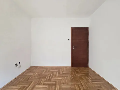 Prodaja, dvosoban stan, 73m², Dalmatinska ulica, Podgorica - image 14