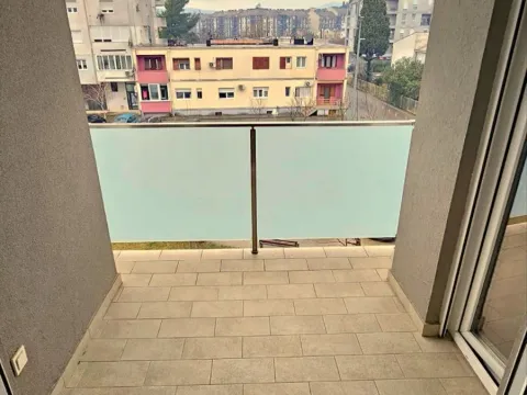 Prodaja, jednosoban stan, 33m², Pobrežje, Podgorica - image 5