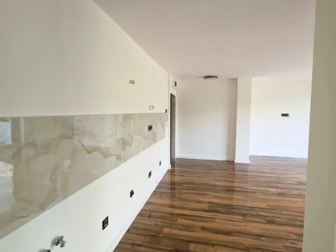 Prodaja, trosoban stan, 80m², Novi Beograd Blok 28, Novi Beograd Sve Podlokacije - image 12