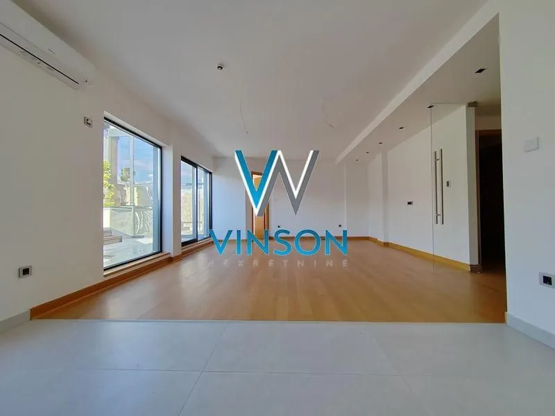 Prodaja, četvorosoban stan, 240m², Adamovićevo Naselje, Novi Sad Sve Podlokacije