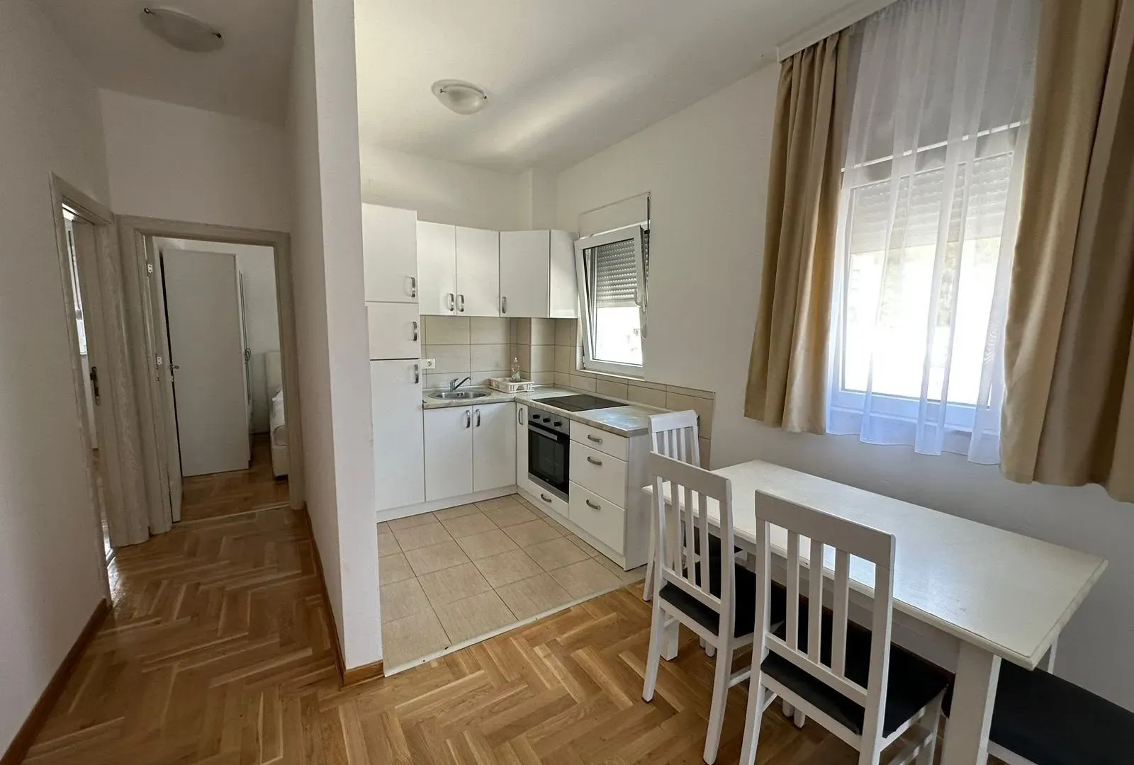 Rent, two bedroom apartment, 55m², Golubovina, Budva