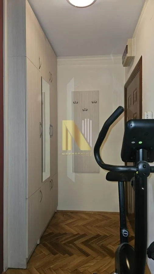 Izdavanje, garsonjera, 27m², Nova Detelinara, Novi Sad Sve Podlokacije