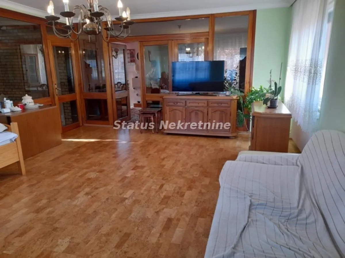 Prodaja, kuća, 360m², Sremska Kamenica, Petrovaradin