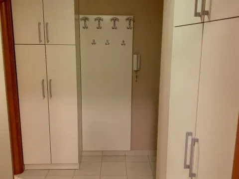 Izdavanje, jednosoban stan, 47m², Krivi Most, Podgorica - image 5