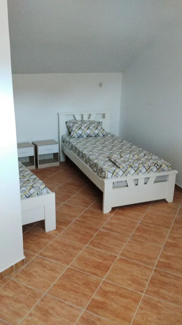 Izdavanje, dvosoban stan, 70m², Sutomore, Bar