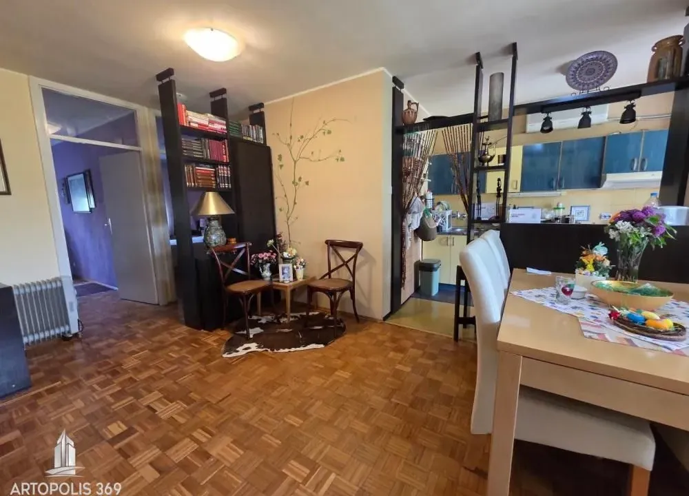 Sale, three bedroom apartment, 79m², Zemun Gornji Grad, Zemun Sve Podlokacije