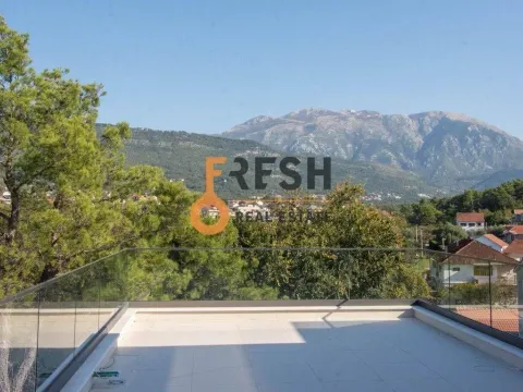 Sale, house, 443m², Tivat, Crna Gora - image 16