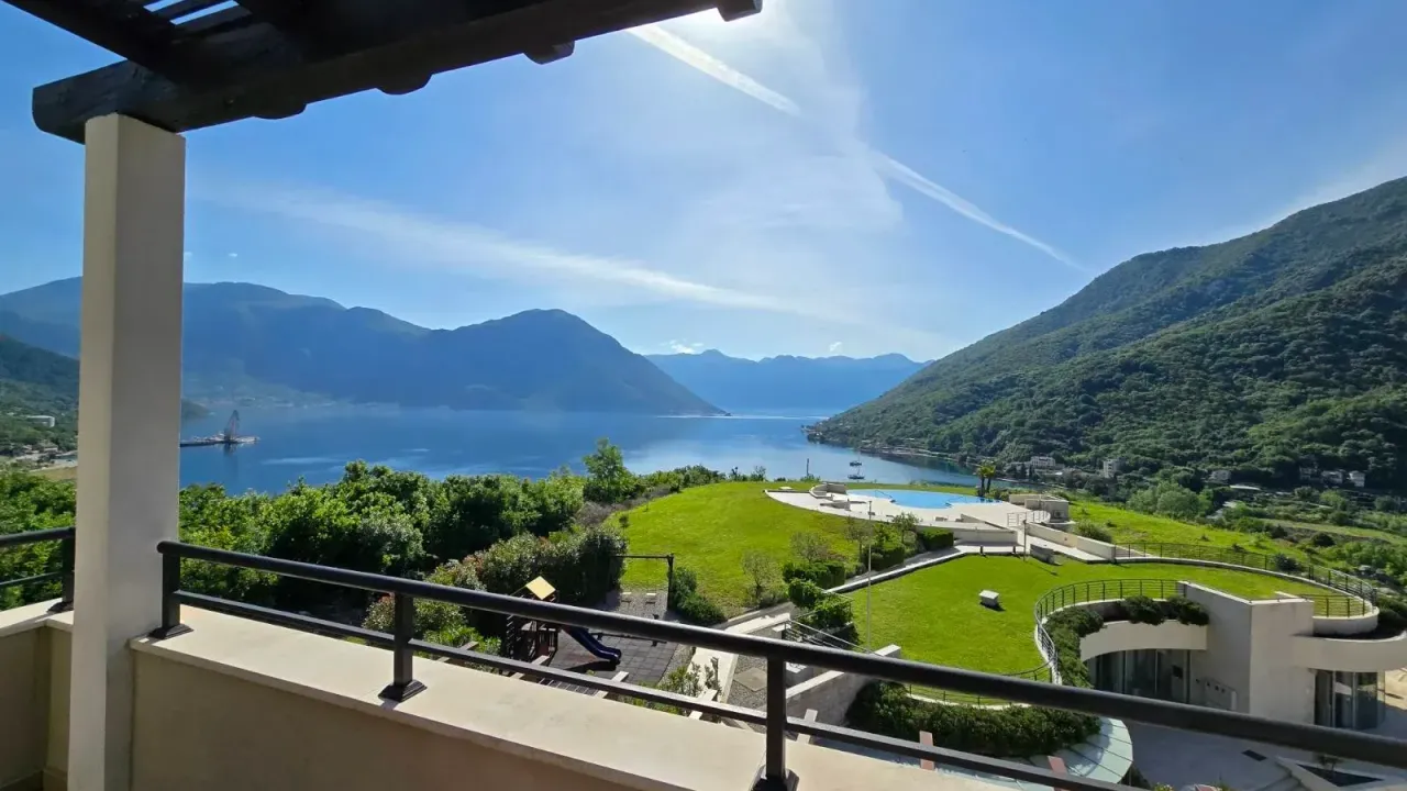Prodaja, stan, 105m², Kotor, Crna Gora