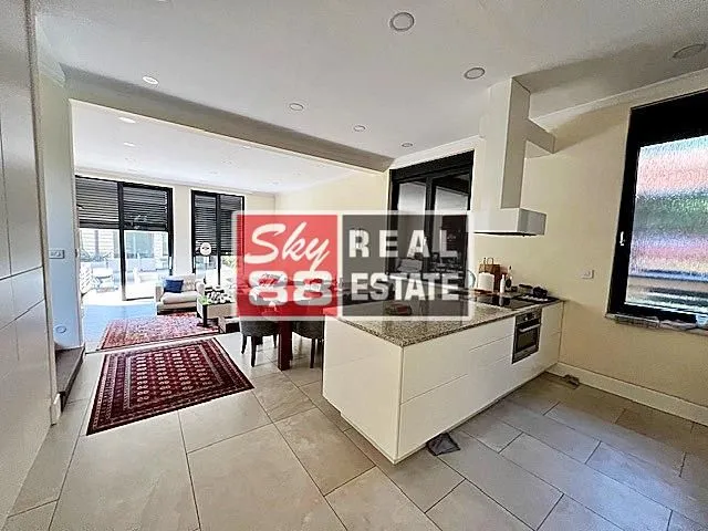 Sale, house, 440m², Senjak, Beograd