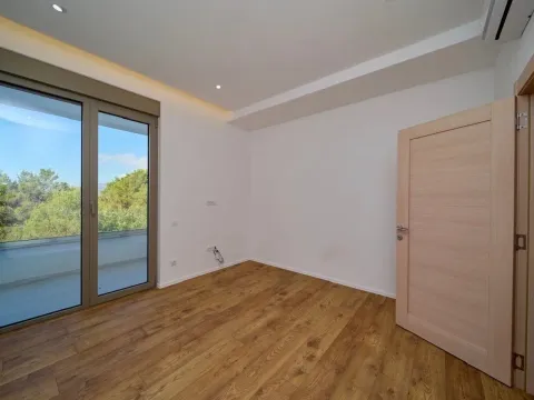 Prodaja, kuća, 111m², Mrčevac, Tivat - image 11