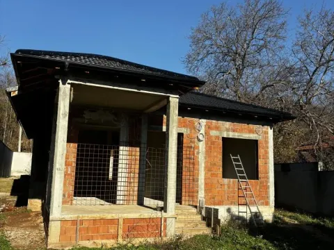 Prodaja, kuća, 120m², Vrežina, Niš - image 10