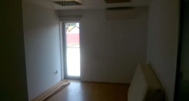 Rent, office space, 200m², Uciteljsko Naselje, Zvezdara Sve Podlokacije