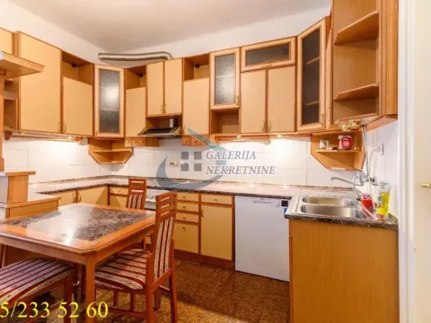 Izdavanje, četvorosoban stan, 104m², Stari Grad, Beograd - image 20