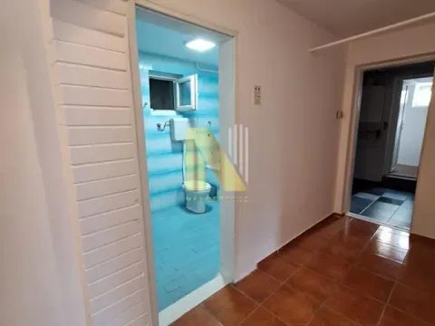 Izdavanje, kuća, 70m², Sremska Kamenica, Petrovaradin - image 9