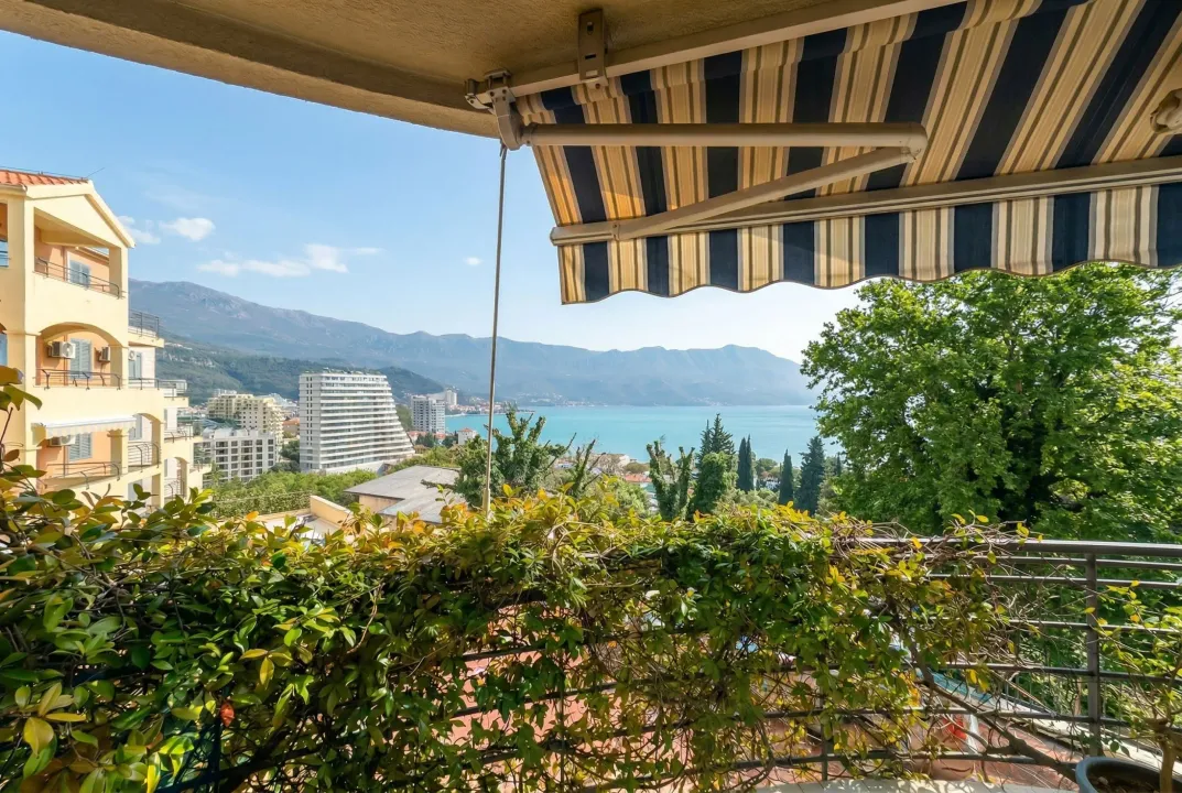 Prodaja, stan, 111m², Bečići, Budva