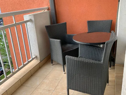 Izdavanje, jednosoban stan, 50m², City Kvart, Podgorica - image 11