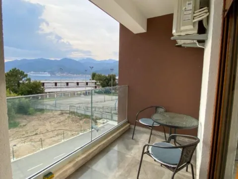 Rent, one bedroom apartment, 50m², Donja Lastva, Tivat - image 4