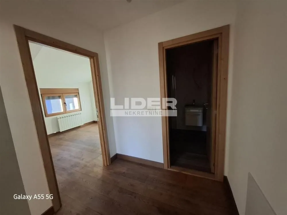 Prodaja, dvosoban stan, 64m², Sloboda, Zlatibor