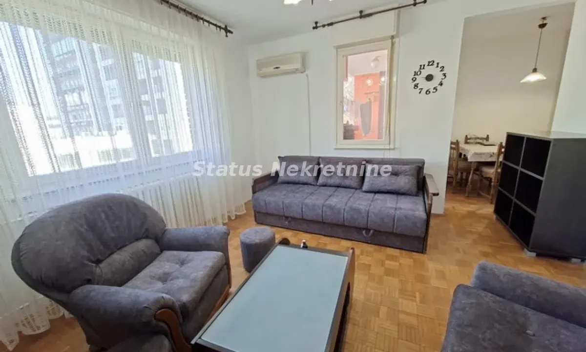 Izdavanje, trosoban stan, 73m², Bulevar Oslobodjenja, Novi Sad Sve Podlokacije