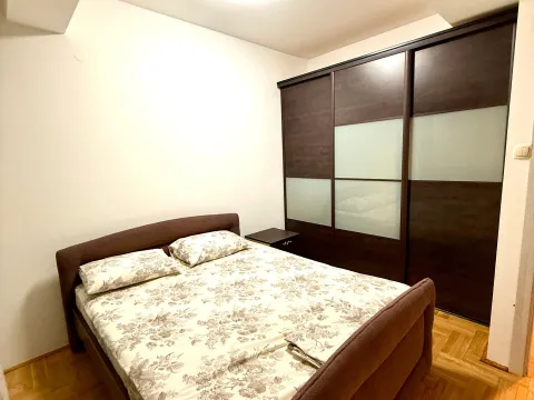 Izdavanje, jednosoban stan, 60m², Centar, Podgorica - image 6
