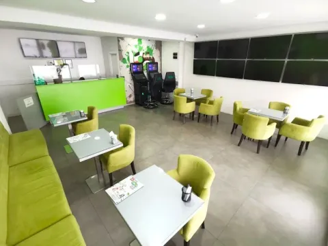 Prodaja, poslovni prostor, 46m², City Kvart, Podgorica - image 1