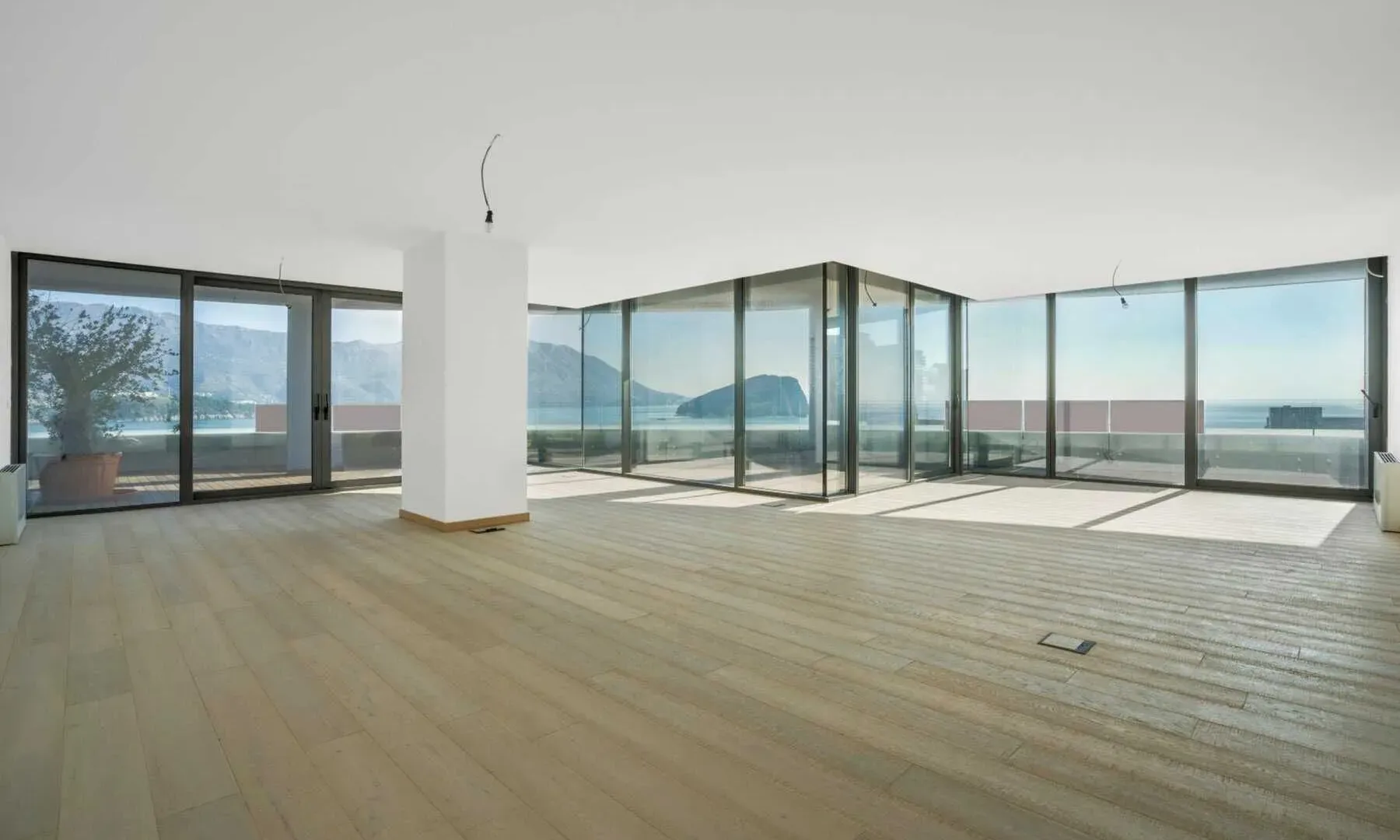 Sale, three bedroom apartment, 270m², Budva, Crna Gora