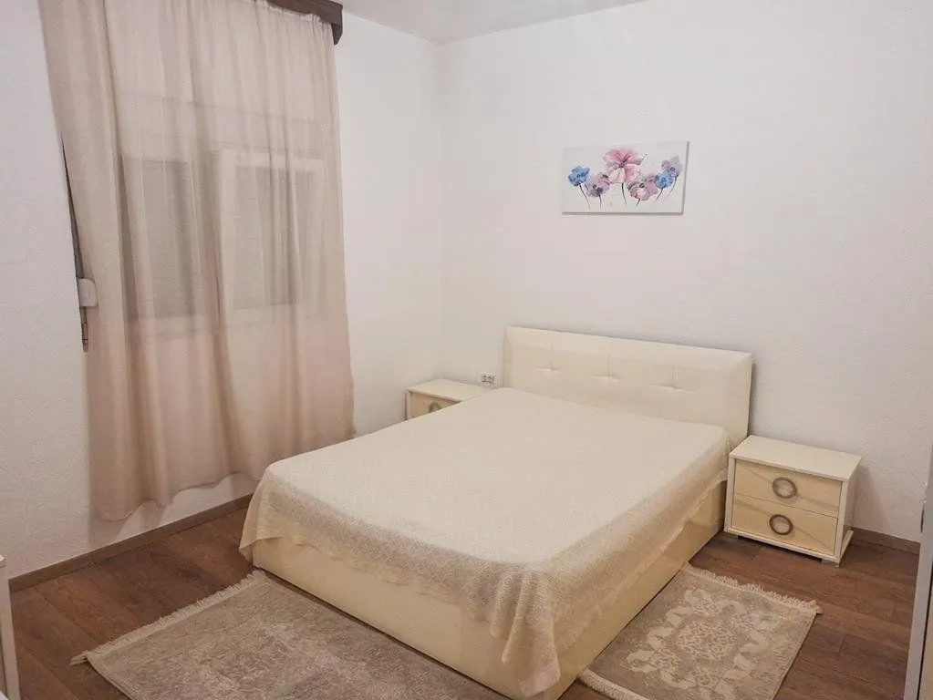 Rent, three bedroom apartment, 100m², Stari Aerodrom, Podgorica