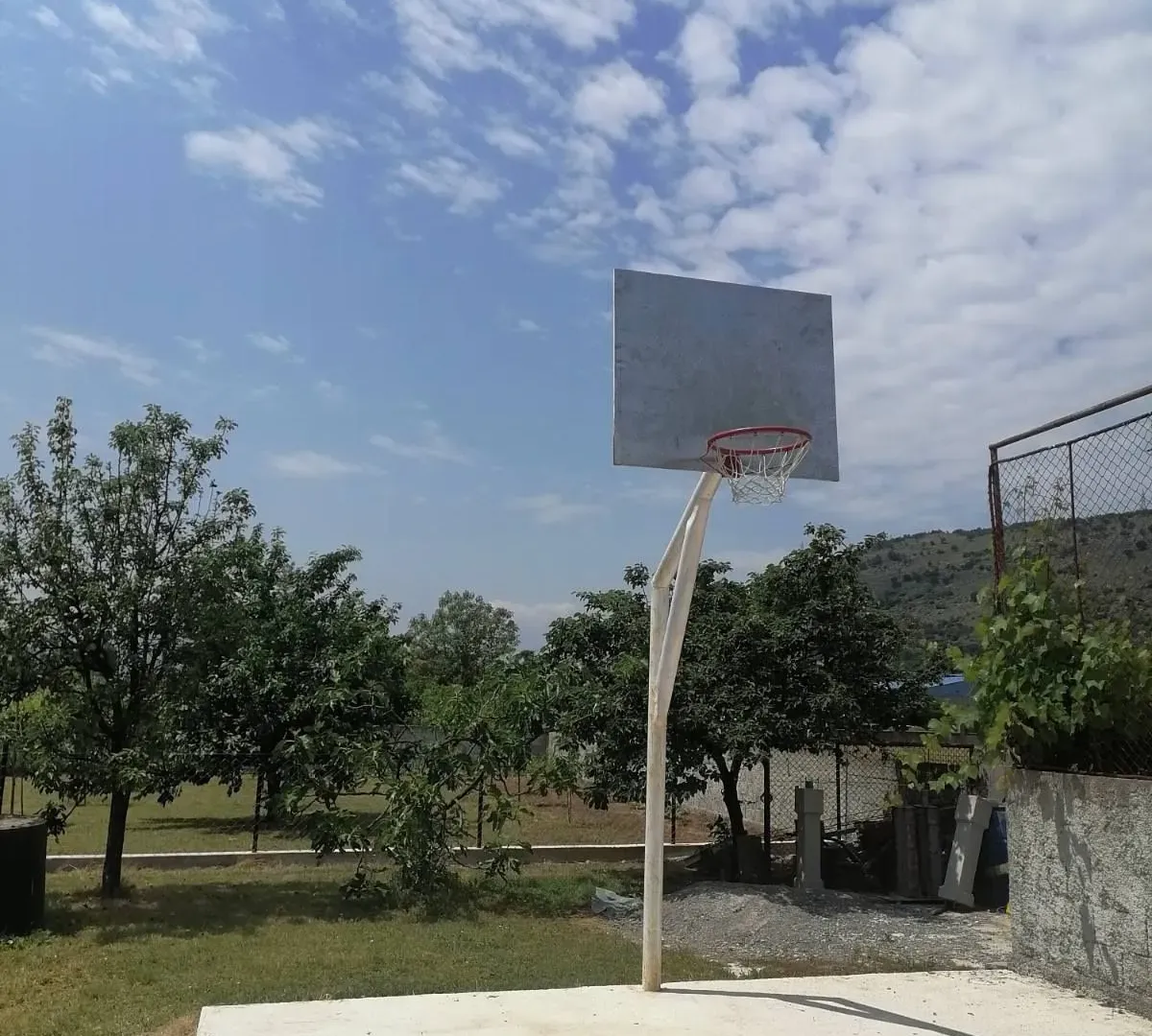 Prodaja, kuća, 350m², Podgorica, Crna Gora