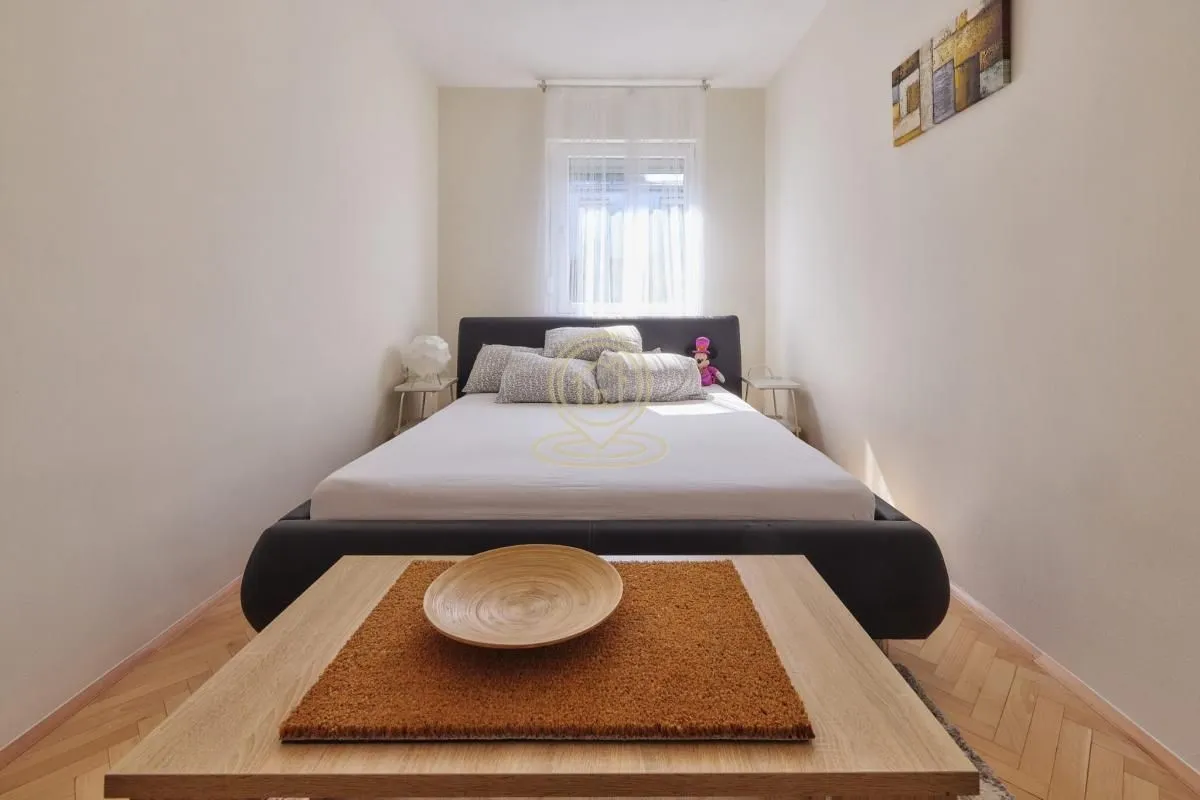 Rent, two bedroom apartment, 55m², Savski Venac, Beograd