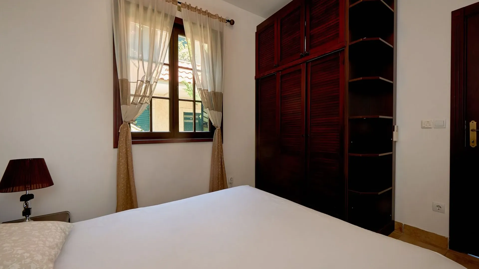 Sale, house, 235m², Kostanjica, Kotor