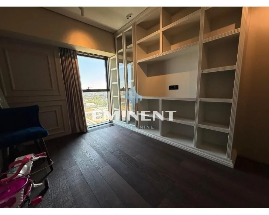 Prodaja, trosoban stan, 105m², Novi Beograd Blok 65, Novi Beograd Sve Podlokacije