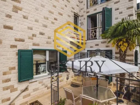 Rent, house, 230m², Bečići, Budva - image 16