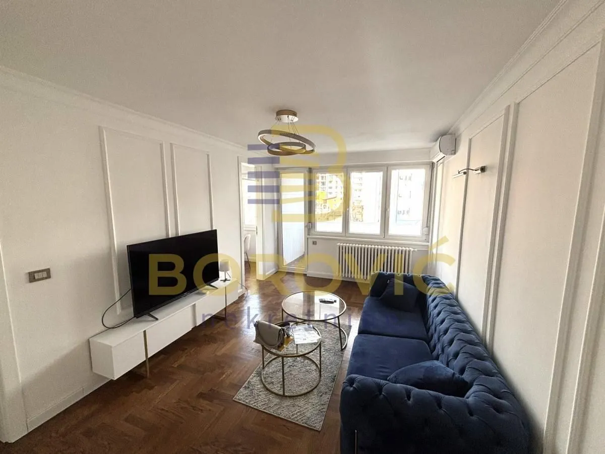 Rent, two bedroom apartment, 47m², Vračar Sve Podlokacije, Beograd