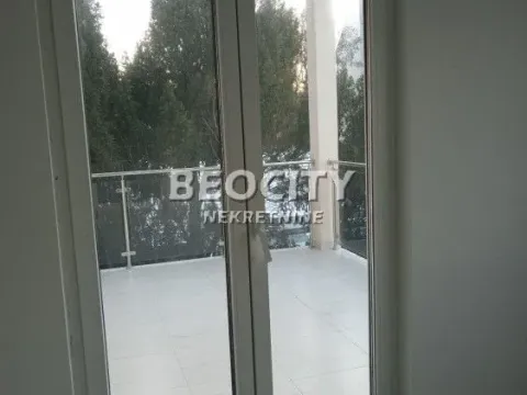 Izdavanje, poslovni prostor, 600m², Centar, Novi Sad - image 8