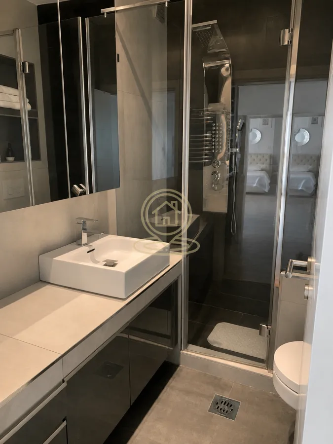 Rent, two bedroom apartment, 61m², Kalenić Pijaca, Vračar Sve Podlokacije