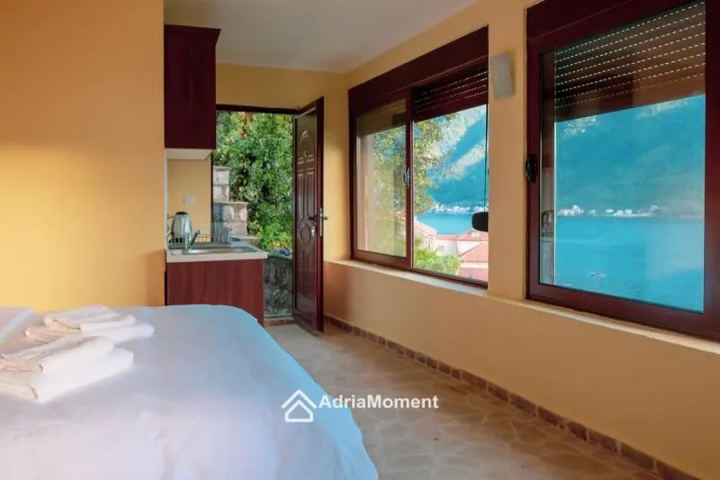 Prodaja, kuća, 285m², Perast, Kotor