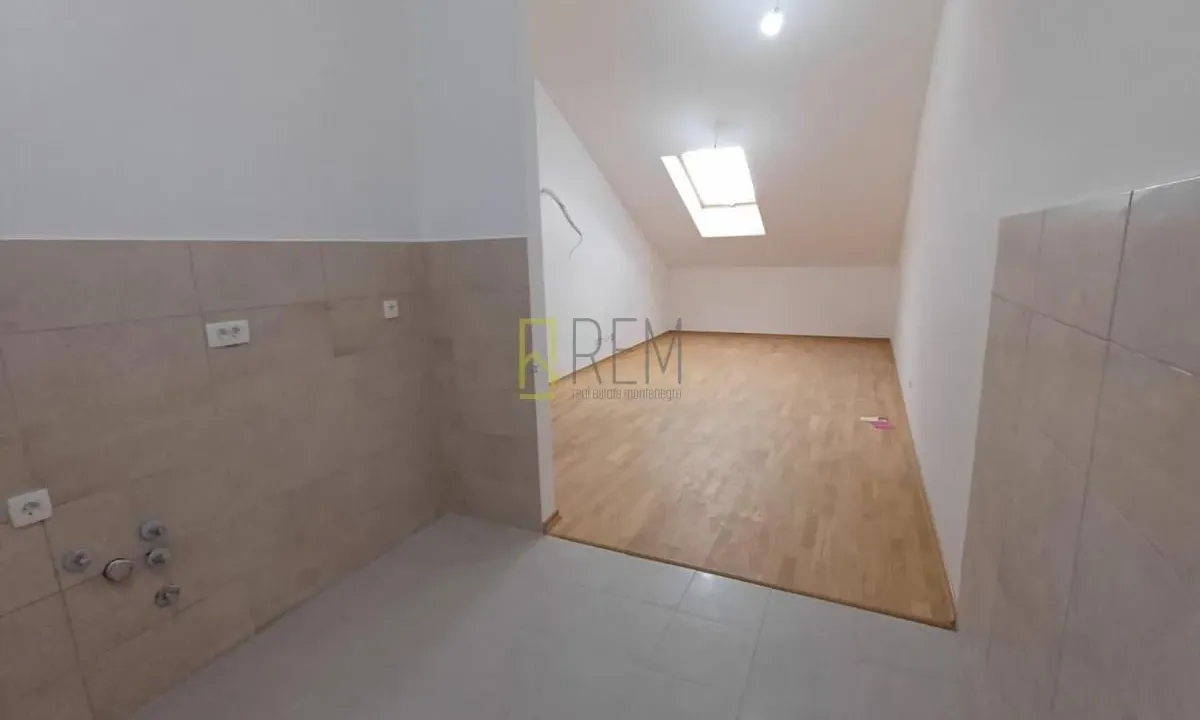 Prodaja, jednosoban stan, 52m², Stari Aerodrom, Podgorica
