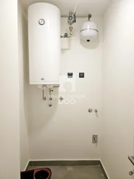 Sale, four bedroom apartment, 146m², Savski Venac, Beograd - image 17