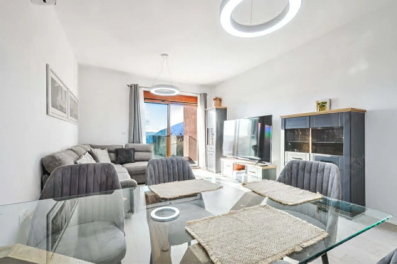 Prodaja, stan, 69m², Donja Lastva, Tivat