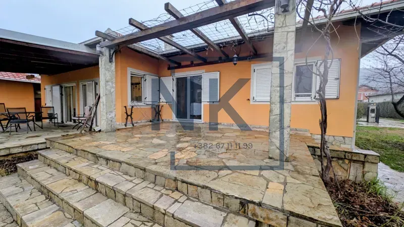 Rent, house, 170m², Tološi, Podgorica